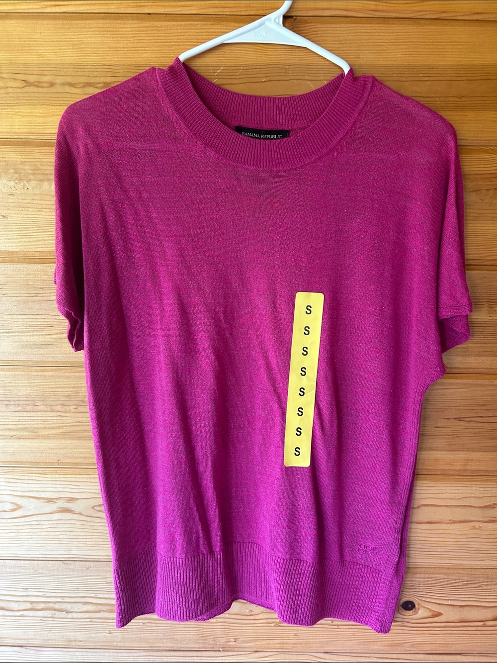 Banana Republic Short Sleeve Crewneck Top in Raspberry